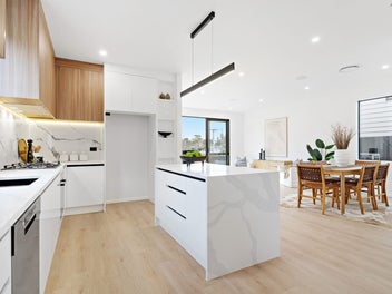 Location, Top Schools, Butler Kitchen