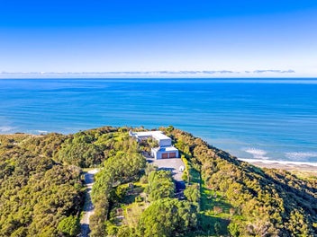 A Sanctuary Between Sea and Sky