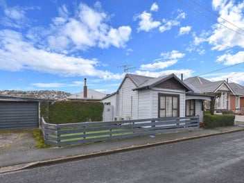 Charming First Home Opportunity – 76 Wesley Stre