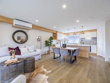 One Year New Townhouses – Only one left !