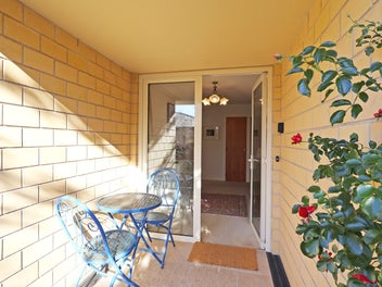Executive Windsor Townhouse!