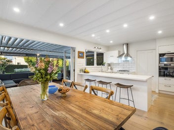 Country-Style Sanctuary in the Heart of Grey Lynn