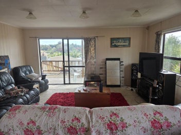 Image 1 of 8
