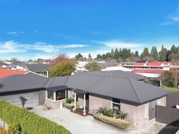 Modern Living, Classic Heart - Allenton Perfection