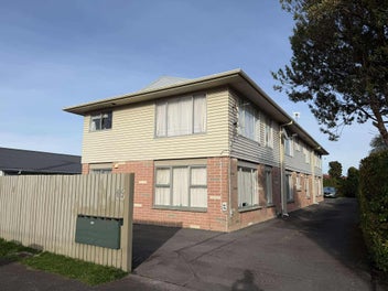 Image 1 of 18