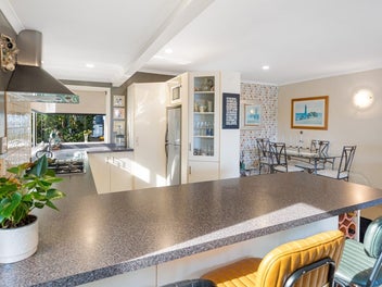 Charming Coastal Retreat