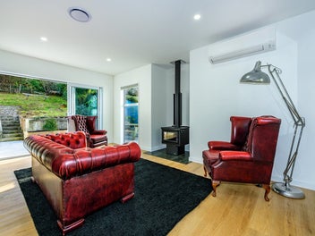 * UNDER OFFER * Brand New Home in Heathcote