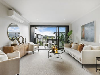 Brand New Family Living in Long Bay