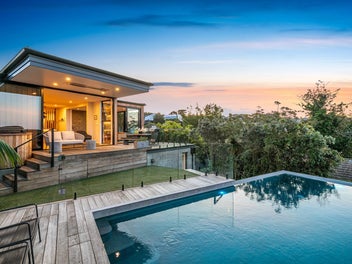 Elevated harbour view perfection