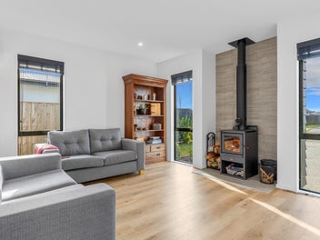 Lincoln - Stylish & Contemporary | Priced to Sell!