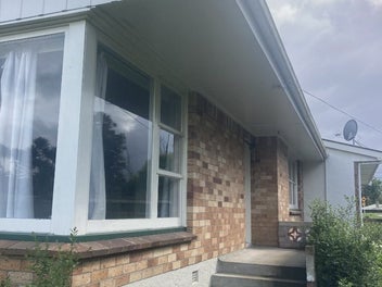 Image 1 of 7