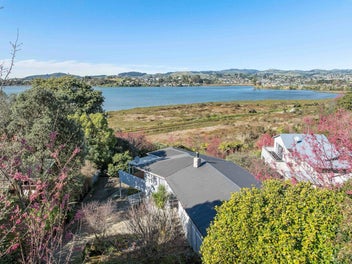 Character, Charm & Estuary Views