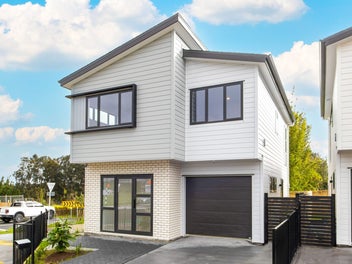 Stand Alone Modern Living with Sun, Space, Privacy
