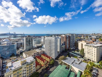 City Pad with Harbour Views