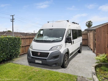 Charming, Sunny and Motorhome Parking