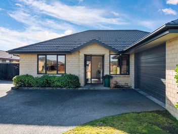 Relaxed Family Living, Location & Lifestyle