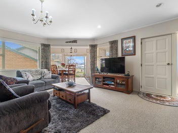 Downsize Without Compromise - Over 60s