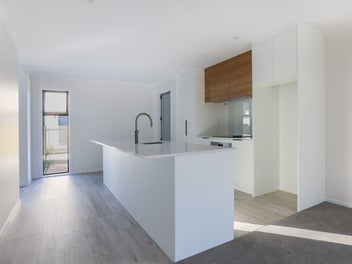Newly Completed Parkside Living - 0% Deposit!