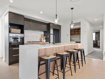 Architectural Showpiece, Owners have MOVED