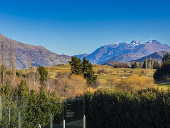 Unrivalled views, unbeatable location