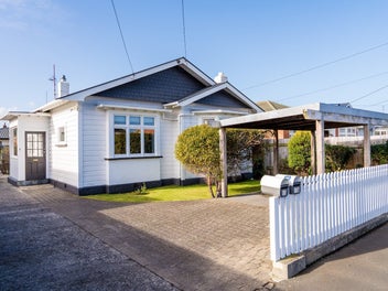 Immaculate & Move-In Ready