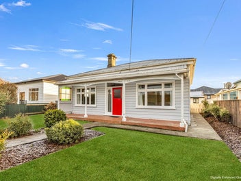 Classic Villa With A Walk-to-Town Address