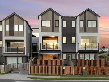 Easy Living | Views, Comfort & Style