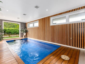 Low-Maintenance, Energy-Efficient Living