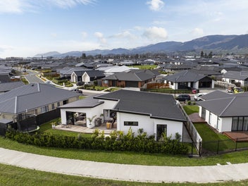 Reserve-side living