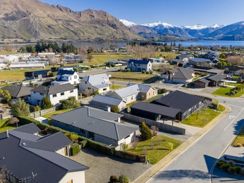 Family Living in Ideal Location