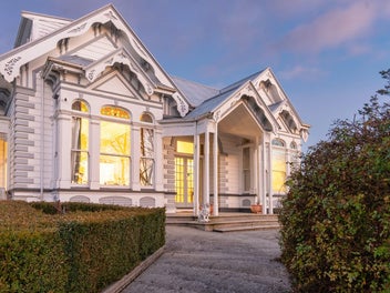 Expansive, Elegant & Full Of Character!