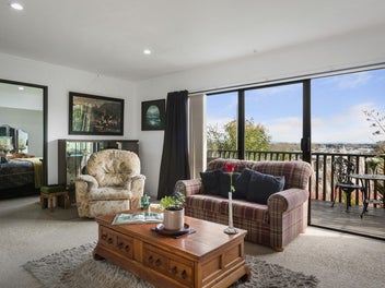 Perched for Sun, Views, and Easy Living