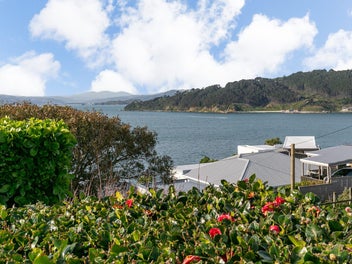 Understated Elegance - Owners Moving South