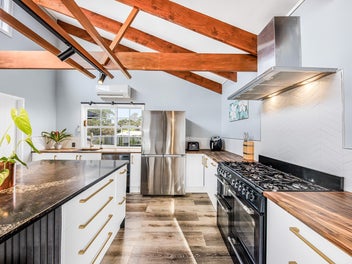 Architectural Elegance Meets Family Comfort!