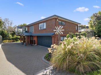 Price drastically reduced for immediate sale