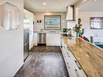 Easy Coastal Living