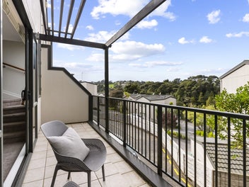 $725,000 - First year body corporate fees included