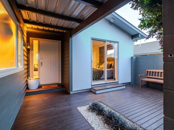 STYLE, SPACE & LOCATION - YES, YES & YES!