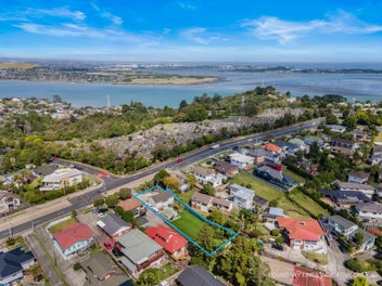 Opportunity in Hillsborough - 812sqm of Potential!