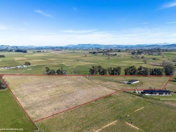 Luxury, lifestyle and land, it's all here