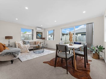 Modern Comfort in the Heart of Manukau!