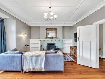 Spacious Family Living or Home-Based Clinic