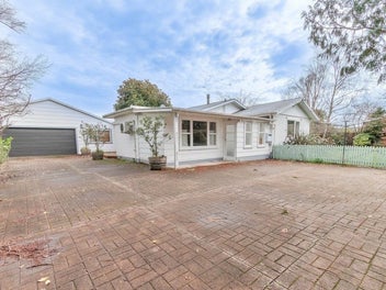 Image 1 of 18