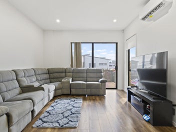 Modern 2-Bed, In too good location, Too Good t...