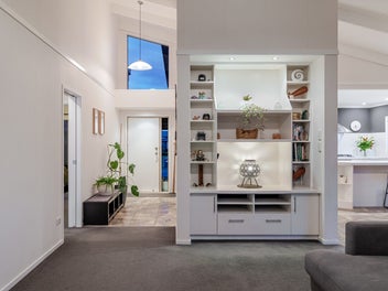 STYLE, SPACE & LOCATION - YES, YES & YES!