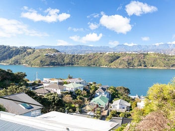 Sun, Views, Privacy & Potential! BEO $800,000
