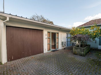 Image 1 of 10