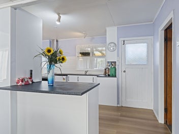 Great 3 bedroom home close to the school