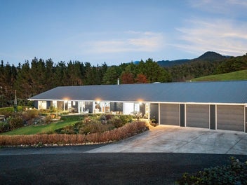 The Best Views in the Bay, With 13 Hectares!