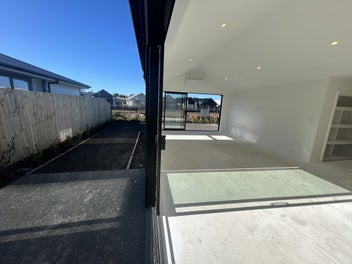 Best view in the street? Great outlook! (63)